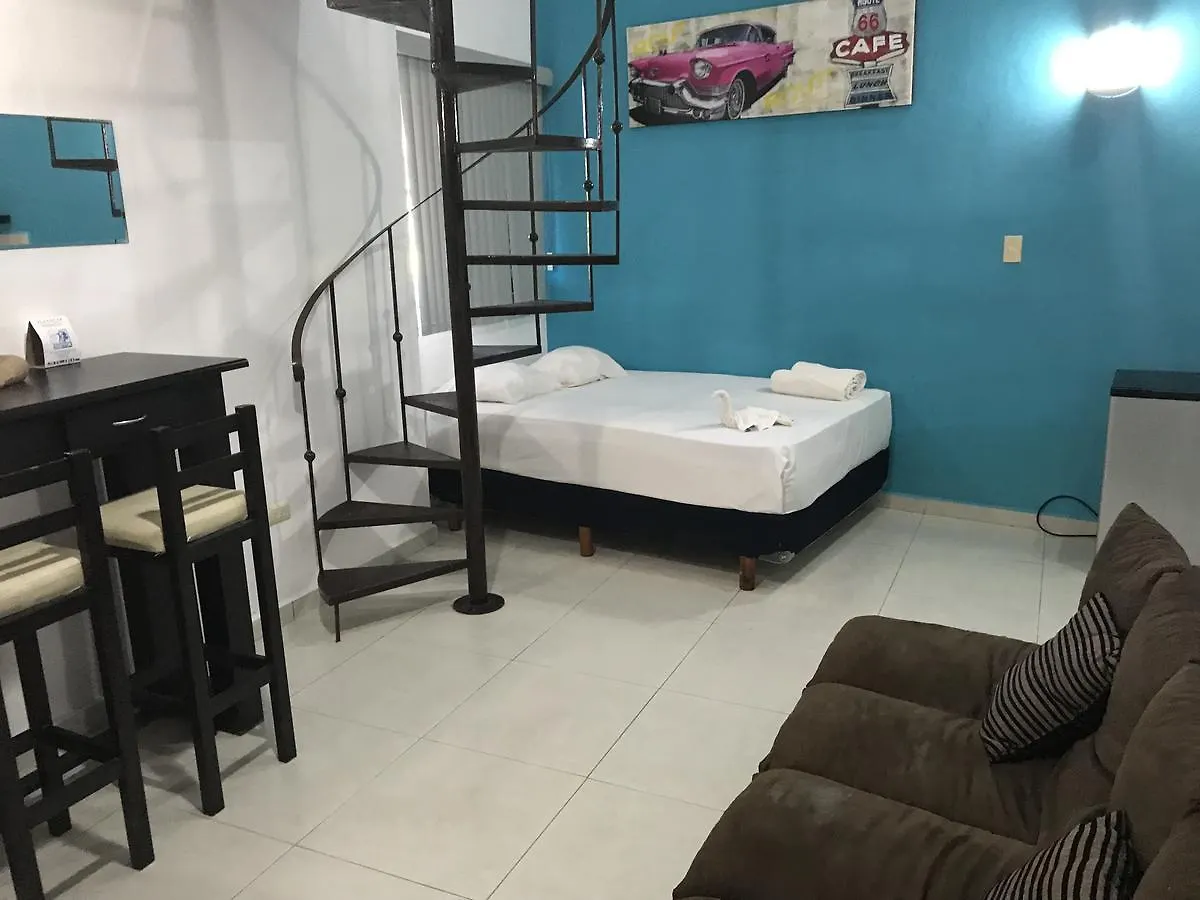 Easy Hotel بلايا ديل كارمن 0*,  المكسيك