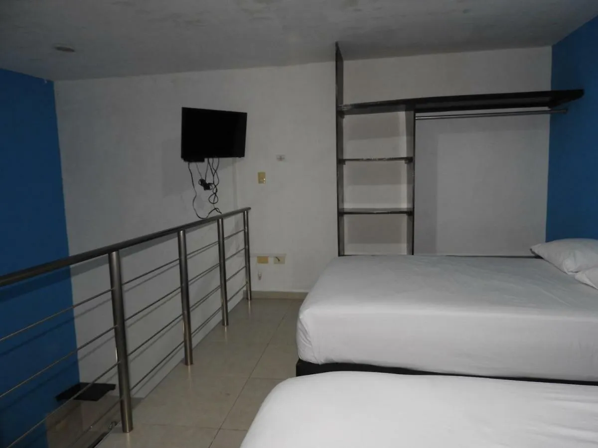 Easy Hotel بلايا ديل كارمن المكسيك