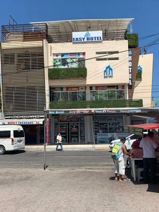 Easy Hotel بلايا ديل كارمن